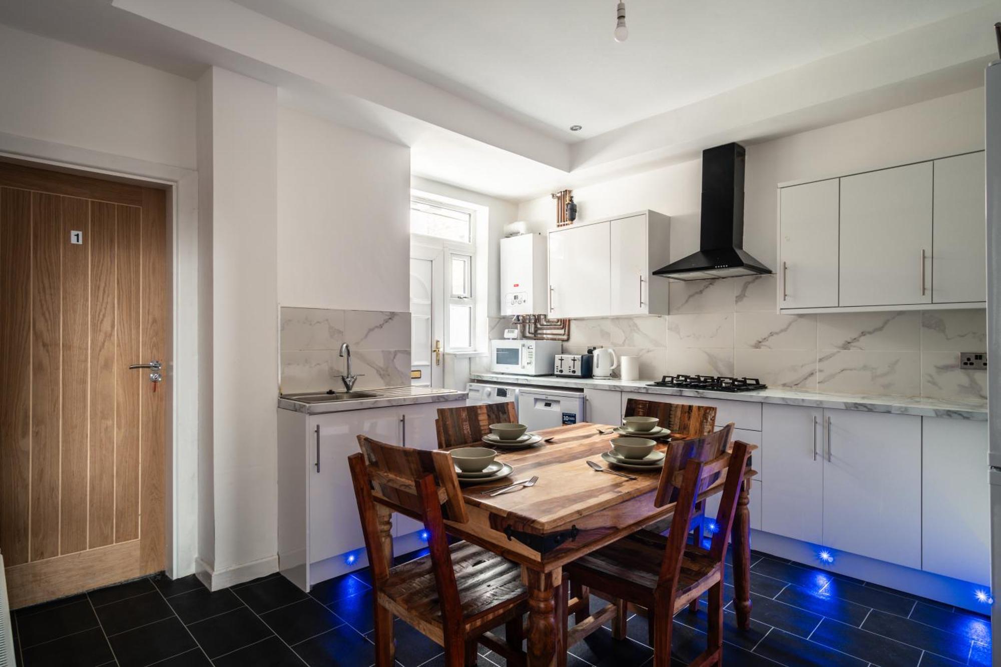 Refined Comforts For Two 5 * Manchester
